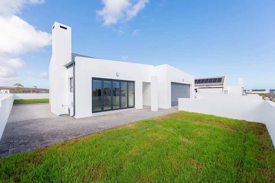 3 Bedroom Property for Sale in Brittania Beach Estate Western Cape